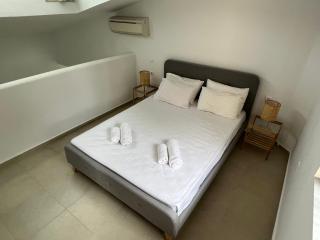 Seafront Loft - Akti Elia - 4