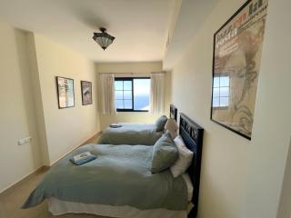 Lovely 2 bed apartment with views & communal pool - 1