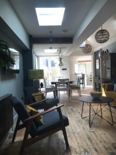 Stunning seaside cottage seconds from beach by Whitstable-Holidays, Fig Cottage - 9