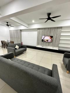 Manjung Vermogen Stay-Wi-Fi+KTV(Near Aeon) - Sitiawan - 0