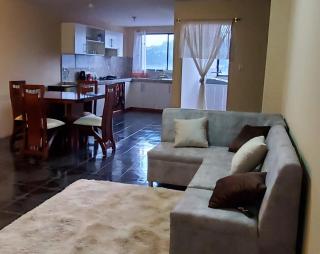 Departamento en Cuenca, 2 habitaciones y parqueo gratis - 0