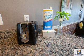 2BR Walk-In Condo - Near the 76 Strip - Pool - FREE TICKETS INCLUDED - CLA-8 - Branson - 3