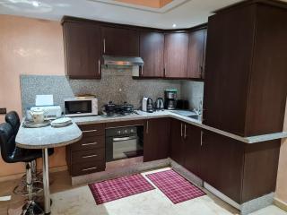 1 Bed Flat - Sleeps 2 - Parking - Wifi - 7