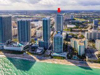 Hyde Beach House - Luxury 2-Bedroom - Gorgeous view - Resort amenities - Rooftop pool - Hot tub - Tennis court - Minutes to the ocean - Hollywood - 6