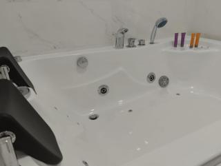 Mini Estudio JACUZZI DOBLE SEVILLA "POLIGONO INDUSTRIAL" - Sevilla - 3