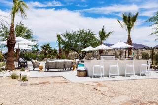 NEW Experience Base Camp An Exclusive Mountainside Desert Resort with 2 Pools - Palm Desert - 1
