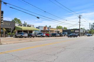 Historic Heights Cozy Nook Apartment - 3