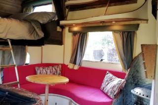 Truck & Pod creative nature retreat. - 2