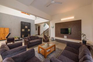 4 Bed Villa - Sleeps 8 - Private Pool - Mtn Views - 1