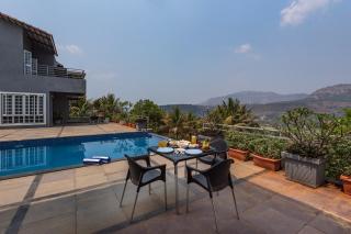 4 Bed Villa - Sleeps 8 - Private Pool - Mtn Views - 2