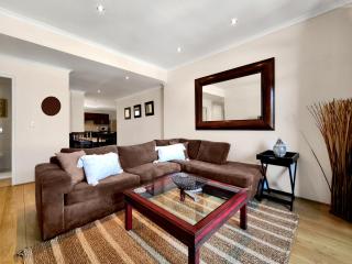 Central, Views, Fast Wi-fi, Reduced Rates, Parking - Cidade Do Cabo - 1