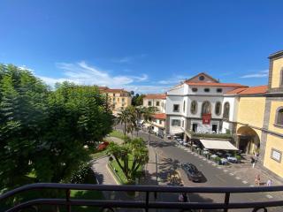 Grata Hospes Sorrento - Boutique House - Rooftop Deck - BBQ - Sorrento - 6