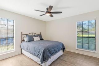 Updated & centrally located 3 Bed - Lafayette - 1
