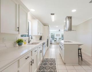 Updated & centrally located 3 Bed - Lafayette - 6