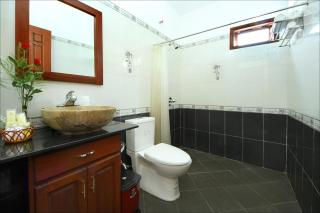 Golden River Hotel - 9