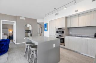 Hyde Beach House - Stunning 2bd 2ba - Apt - Ocean & Intercostal views - Hollywood - 1