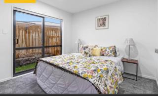 Private double bedroom with attached bathroom near 12 min to Auckland Airport - Auckland - 0