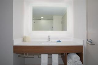 Holiday Inn Express & Suites Tucson by IHG - 4