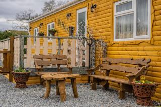 Bespoke Holiday Home With Private Pool And Hot Tub, Sleeps 8 Ref 34073P - 5