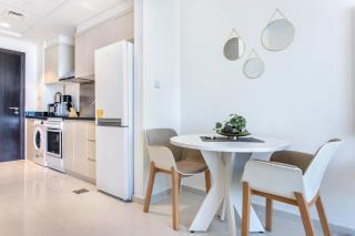 Full Golf View Studio in Damac Hills - Host & Stay - Dubai - 7