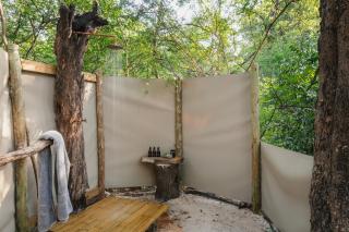 Tsowa Safari Island - Victoria Falls - 2