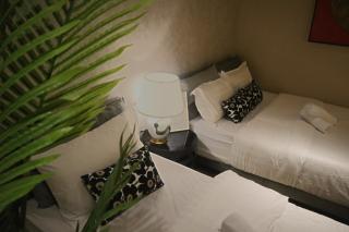 Cozy Modern Home Mount Austin JB Miko Homestay - 5