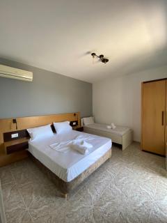 EDGEWATER apartments - Sarandë - 1