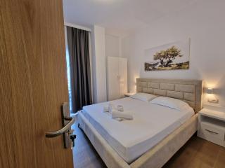 Hotel Queen Margaret Seaside - Ksamil - 9