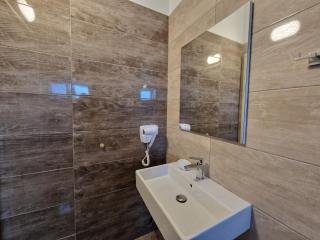 Hotel Queen Margaret Seaside - Ksamil - 4