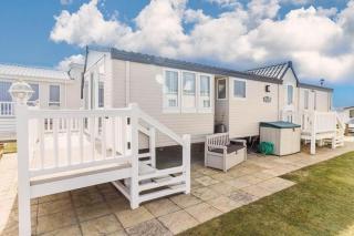 Luxury Caravan For Hire At Hopton Holiday Park With Full Sea Views Ref 80010H - 9