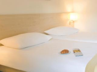 Valamar Bellevue Resort - 9