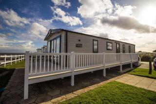 Beautiful Caravan With Stunning Sea Views At Haven Hopton Ref 80001H - Great Yarmouth - 9