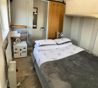 Adorable bedsit for you, partner and your pet! - Pembrokeshire - 6