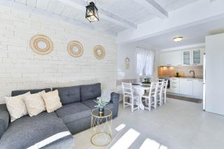 Villa Karin with heated pool - Privlaka - 4