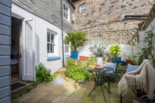 Saffron Cottage, St Ives - 9