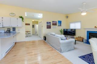 Family Friendly Mears Cottage - Walk to the Beach! - Mears - 8