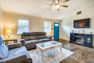 Arkansas Vacation Rental Less Than 1 Mi to Norfork Lake - 0