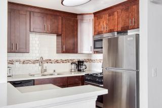 Hollywood 1BR w Pool nr metro restaurants LAX-510 - 4