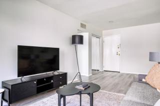 Fairfax 1BR w Pool nr WF TJ Melrose shopping LAX-492 - 9