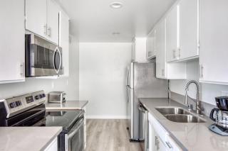 Fairfax 1BR w Pool nr WF TJ Melrose shopping LAX-492 - 4