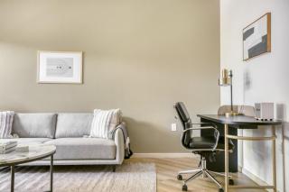 Hollywood 1BR w Gym Pool BBQ nr Metro LAX-839 - 7