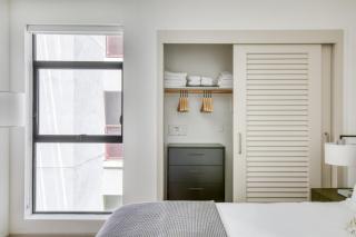 Hollywood 1BR w Gym Pool BBQ nr Metro LAX-839 - 1