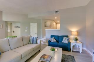 2 Mi to Beach Condo with Pool Access in Hilton Head - Hilton Head Island - 5