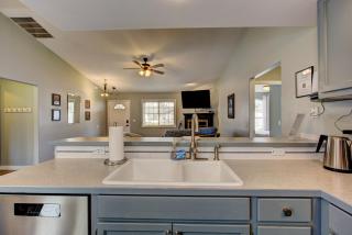Hello Dolly! 3 beds, 2 bath, 2 TV's, Fireplace, Quiet Neighborhood in Star, ID minutes from walking trails and river views - 5