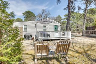 2 Mi to Coastline Wellfleet Gem with Deck and Grill - Wellfleet - 0
