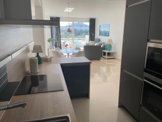 Stunning Modern 2 Bedroom Apartment - Alcazaba Lag - Estepona - 3