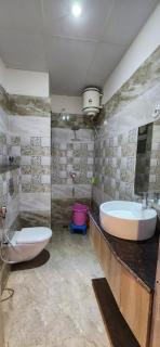 RBS Hotel & Restaurant 5 mint walking distance from Ram Janam Bhumi - 3