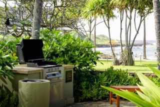 Glorious Beachfront High End Villa grass to sand - 3