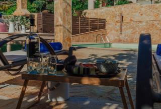 Pool and Sea View Apartments - Aghia Marina - 8