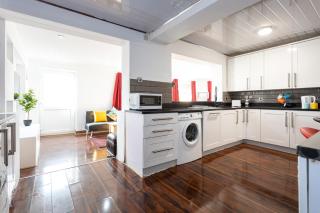 Renfrew House - Bolton - 1